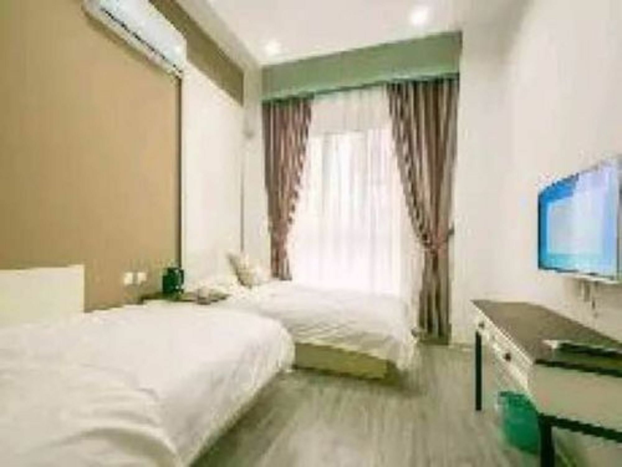 Fish Yha Hotel Xian Bagian luar foto